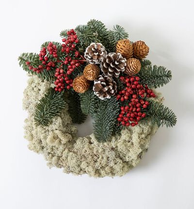 Mosekrans med pynt Mosekrans med pynt